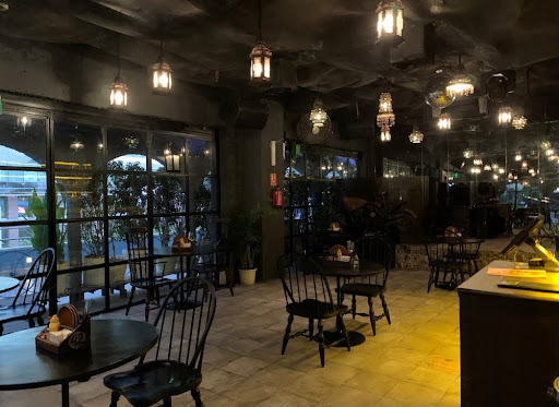 Imperfecto Ruin Pub